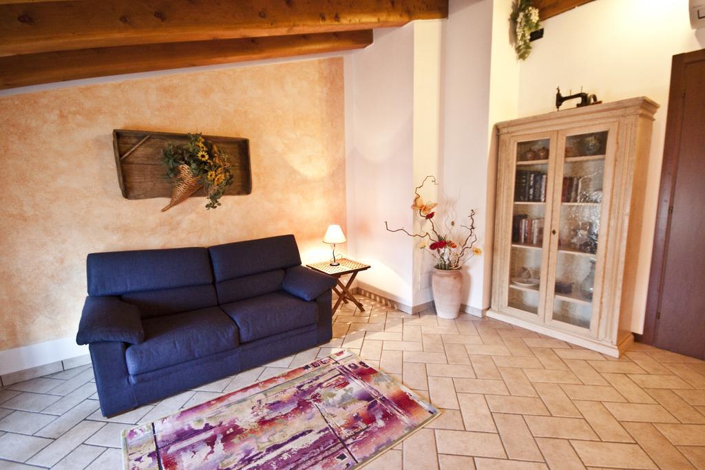 Casale Manzoni Apartment